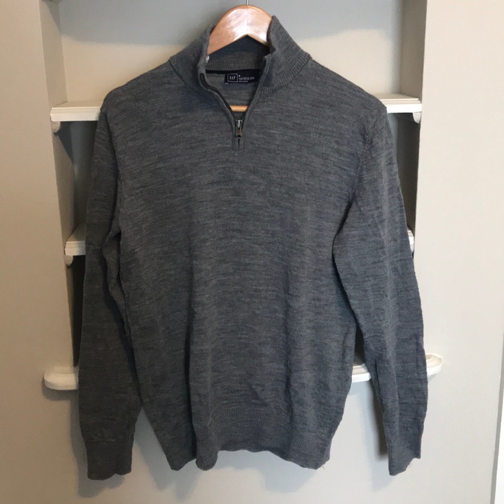 Men’s wool pullover sweater